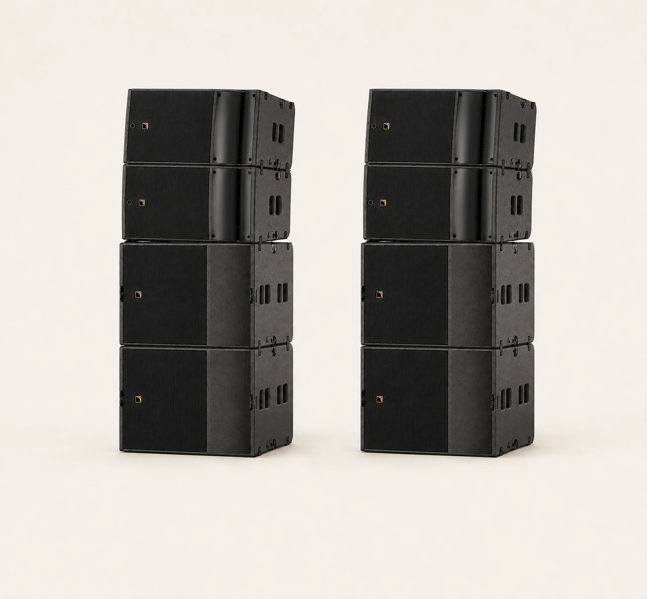 Deux totems L-Acoustics, visibles en entier